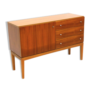 buffet vintage avec tiroirs