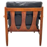 Scandinavian armchair in black leather and teak - 1960s