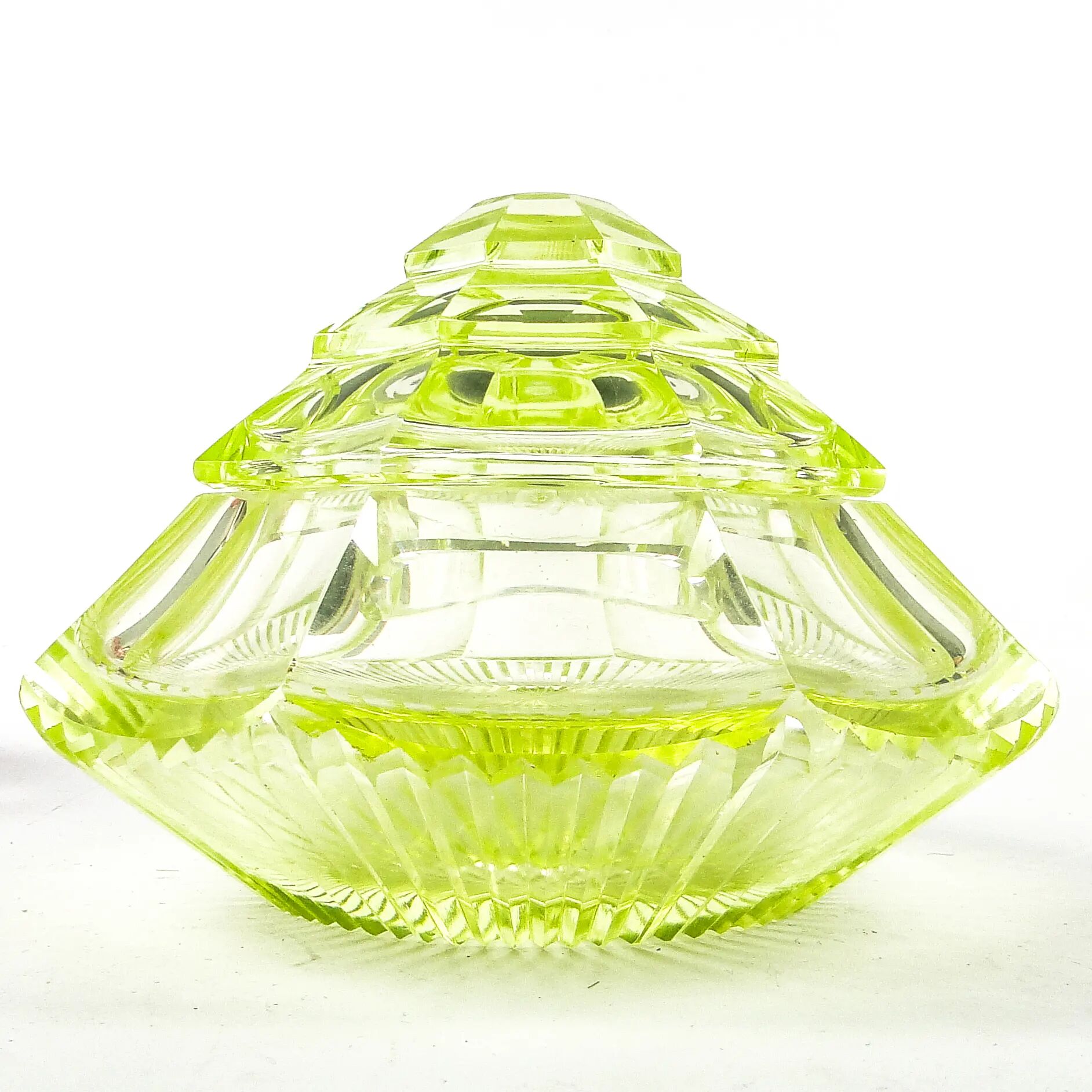 Art Deco bonbonniere, uranium crystal, Poland, 1930s