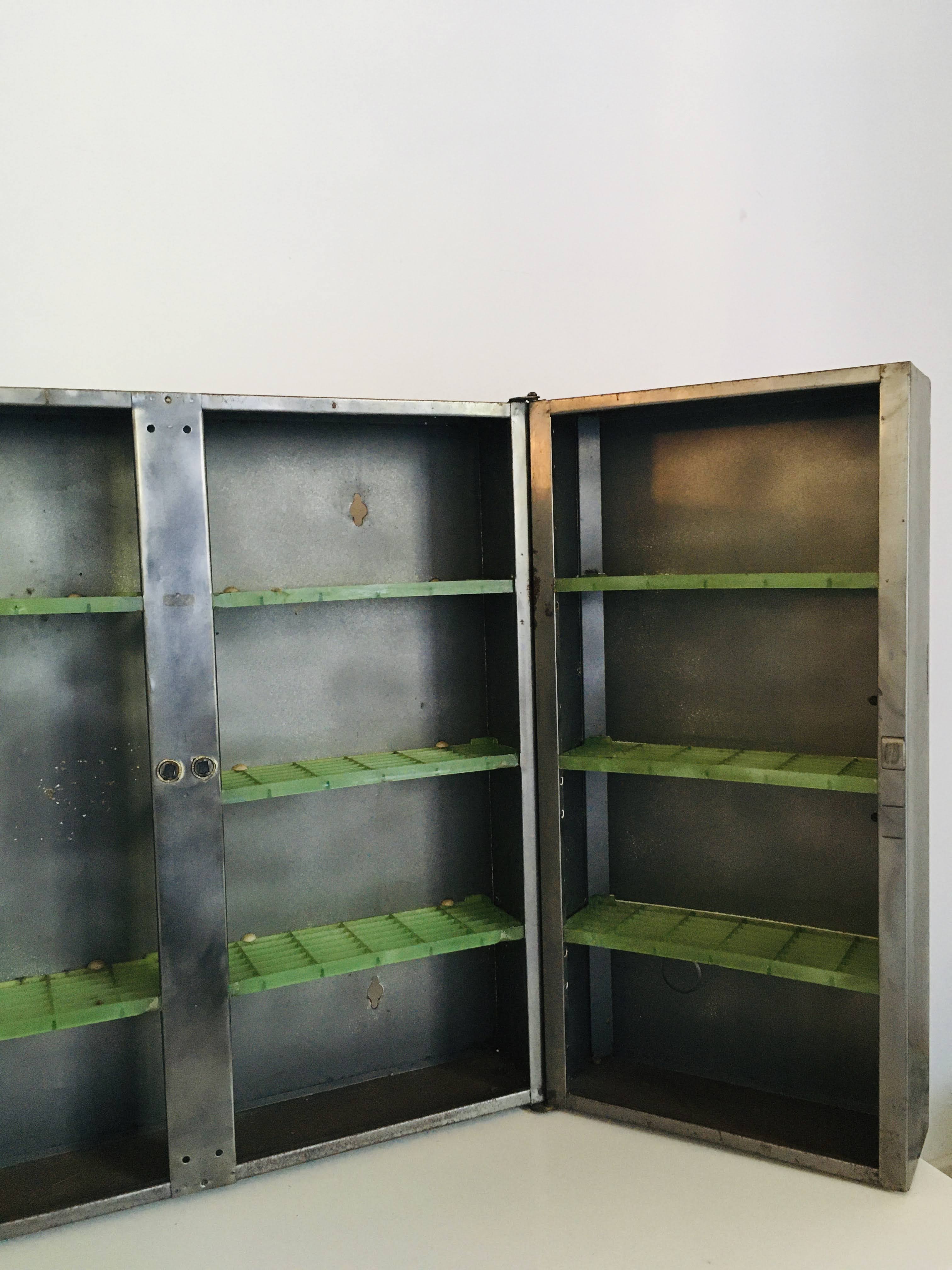 Metal closet