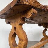 Table artisanale en orme massif, art populaire