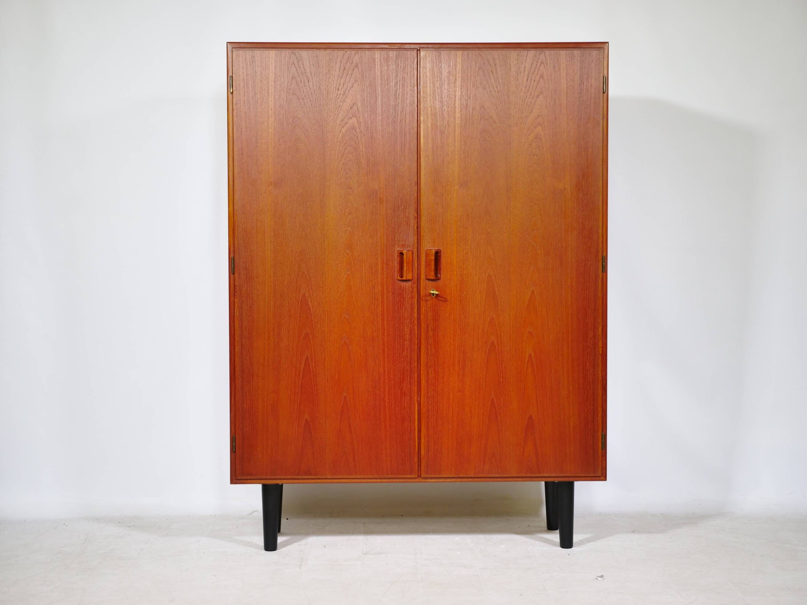 Highboard Cabinet in Teak by Børge Mogensen for Søborg Møbelfabrik, 1960s