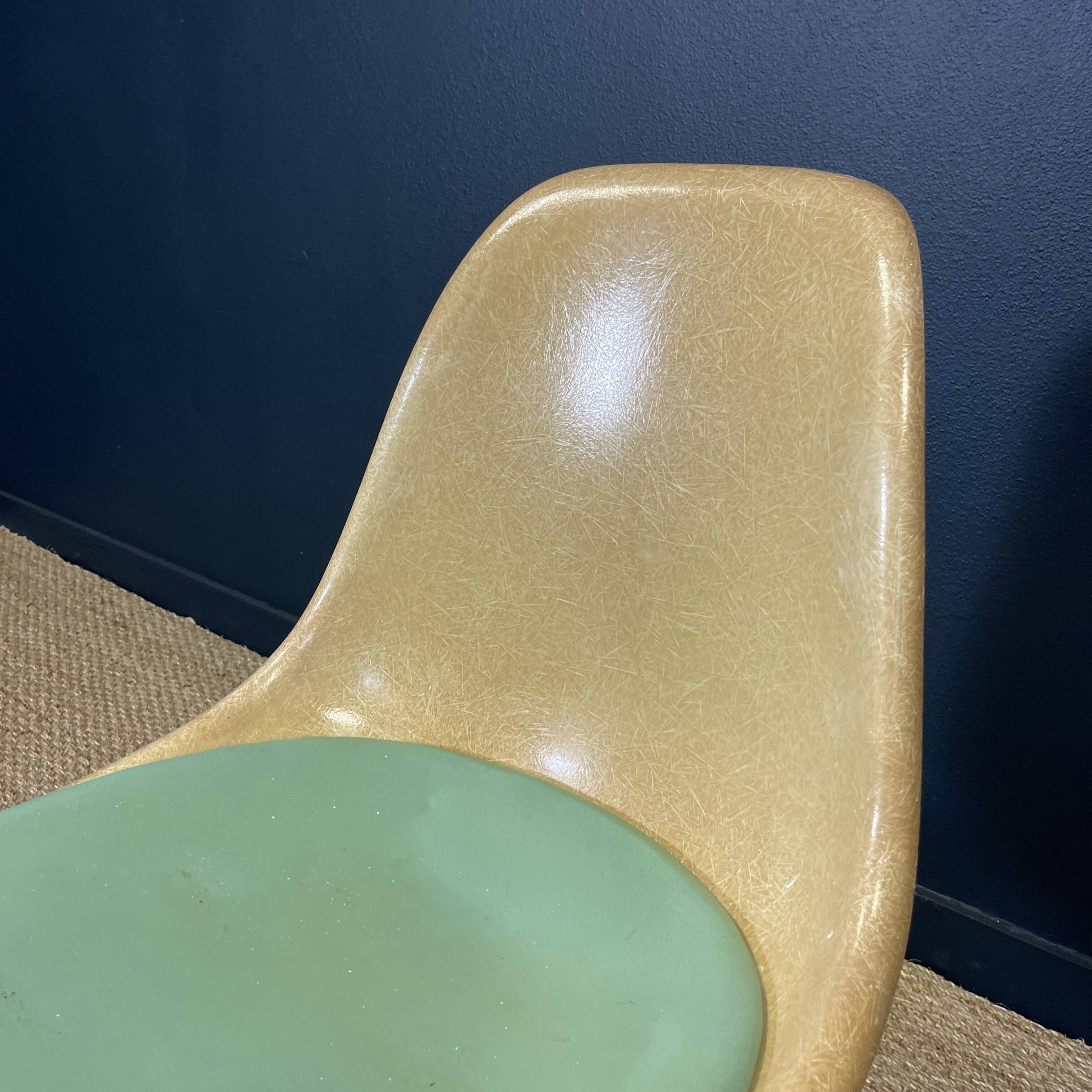 Set of 4 DSS chairs by Eames for Herman Miller, 1950s