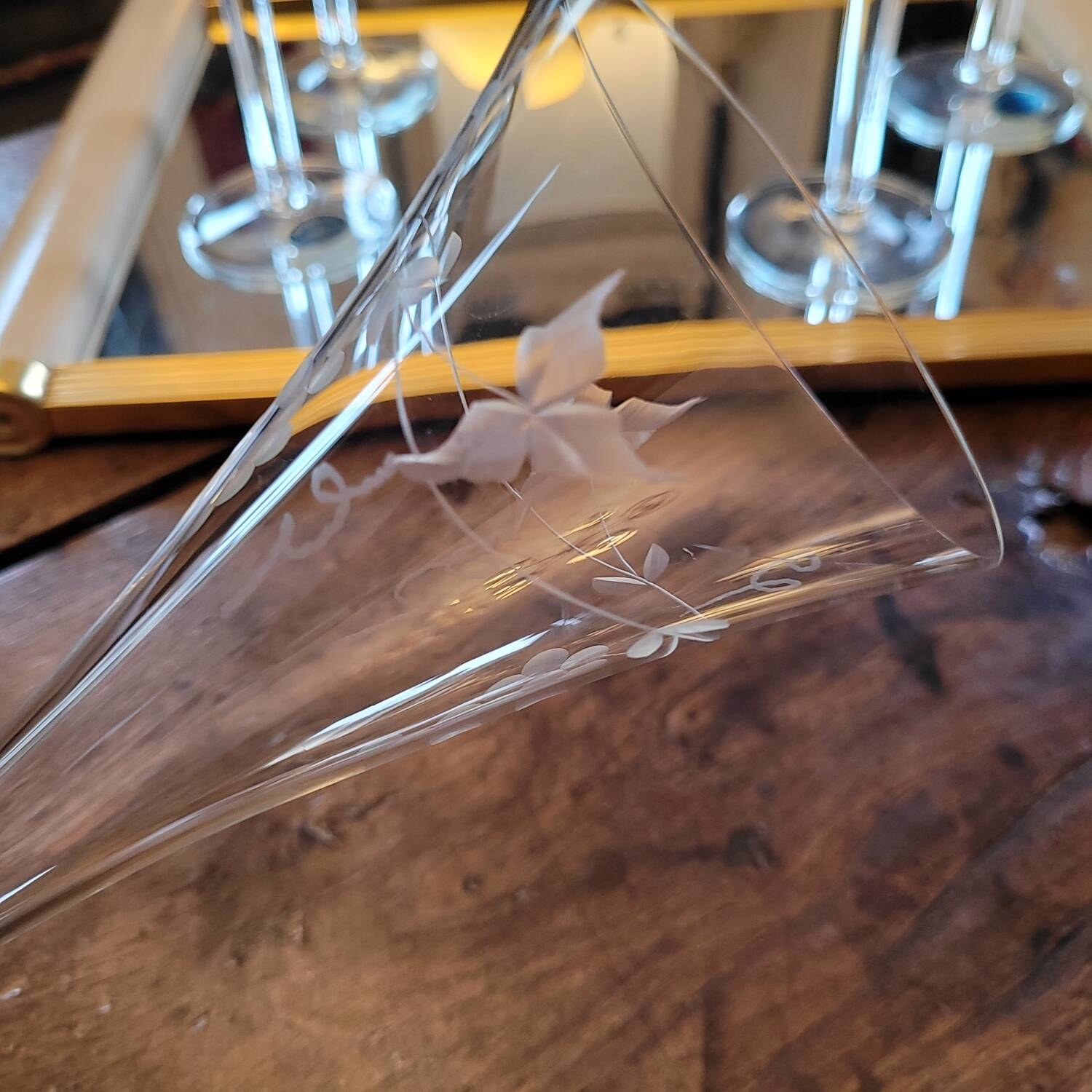 Romanart champagne flutes, mouth-blown, engraved grapes