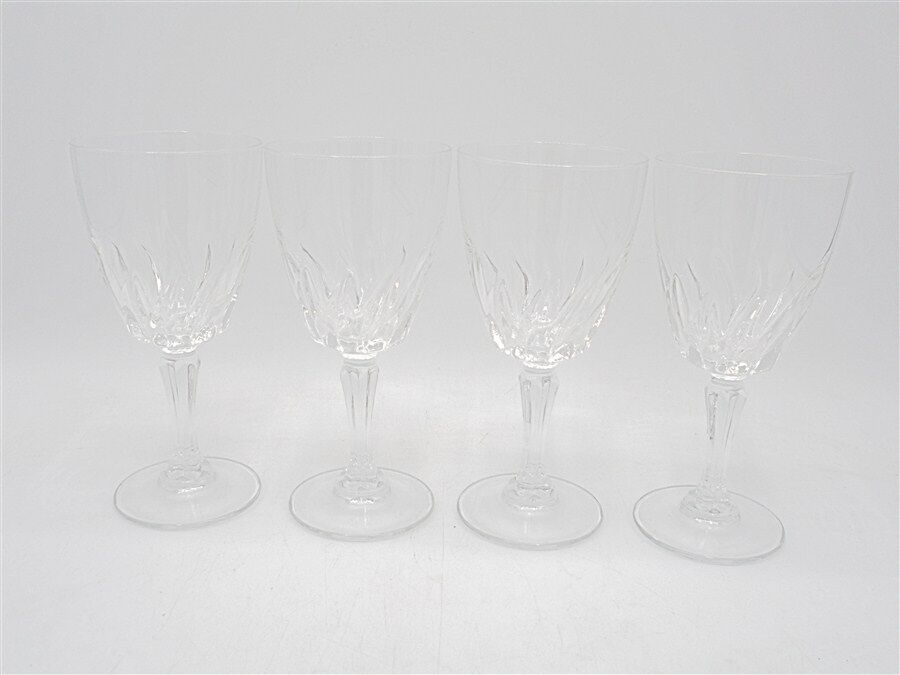 Ensemble de 4 verres à pied