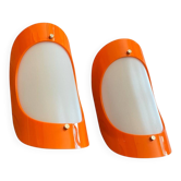 Paire d'appliques murales en plexiglass orange seventies