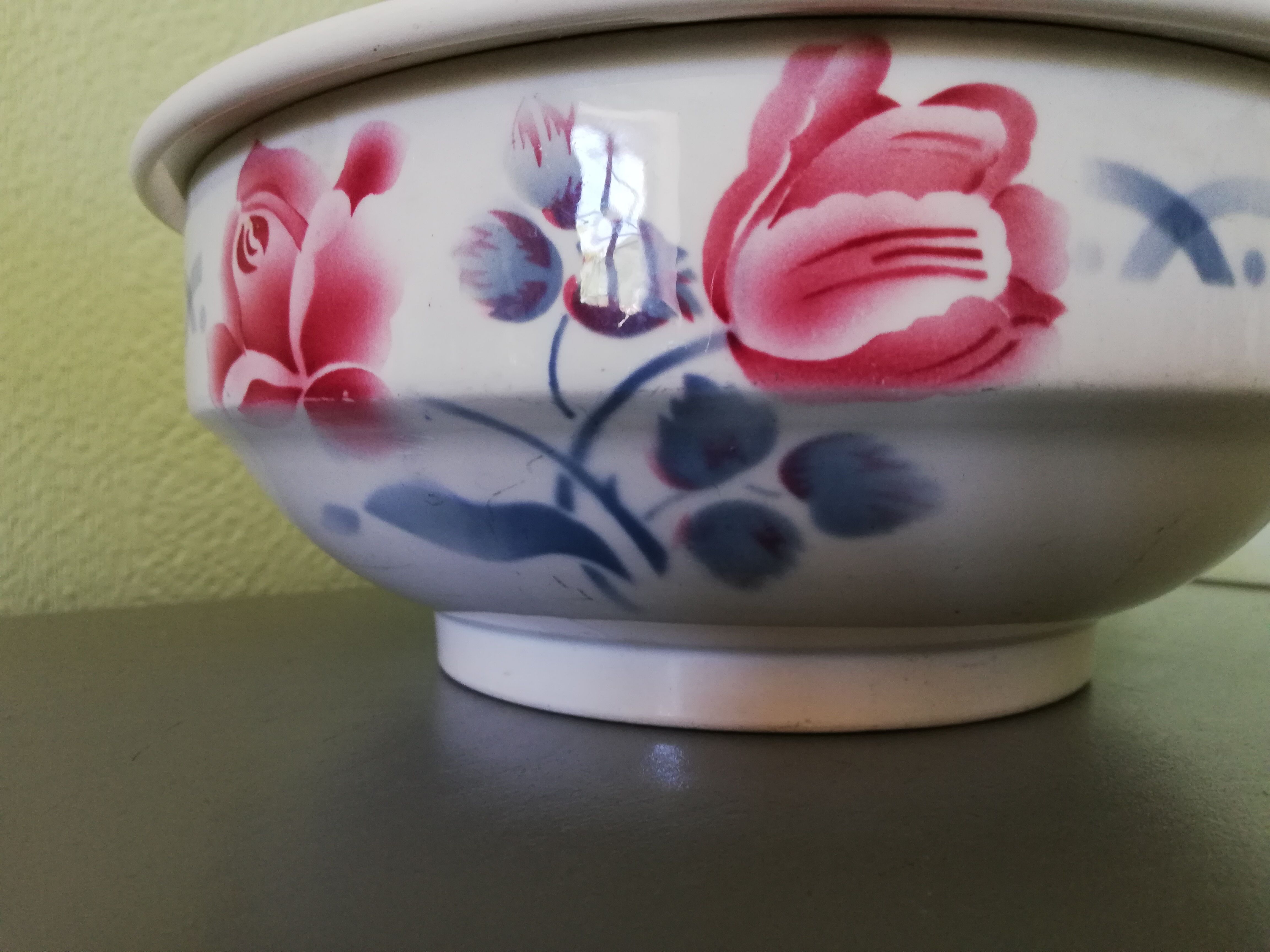 Tureen