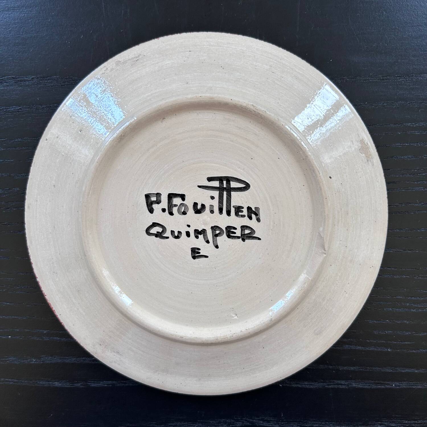 Small dish signed Fouillen Quimper