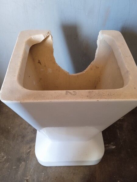 Washbasin design epoch 1970s enamelled ceramic