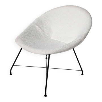 'Minoletta' cream boucle chaise longue by Augusto Bozzi for Saporiti, 1950s