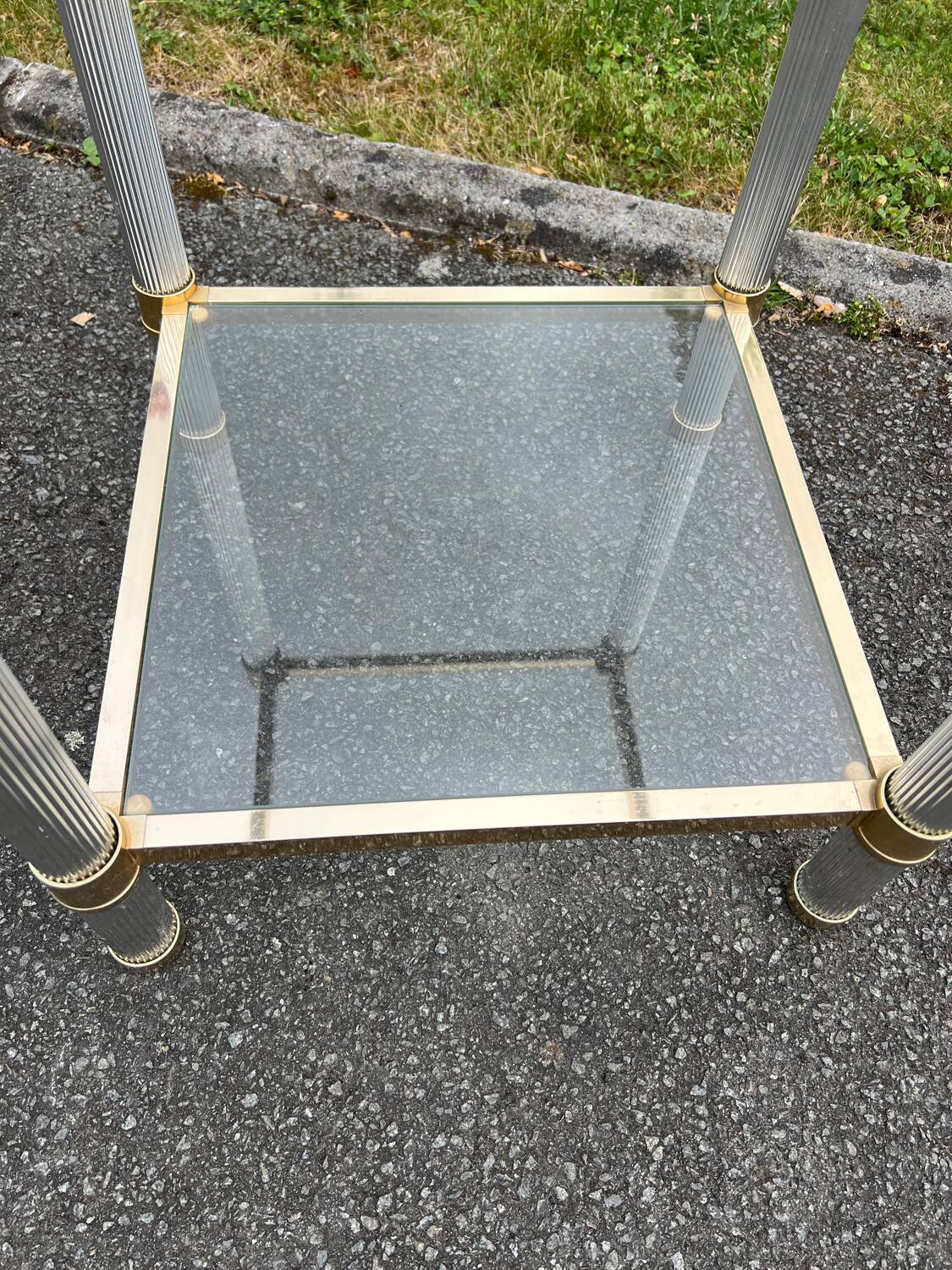 Vintage pedestal table or end table, 70s