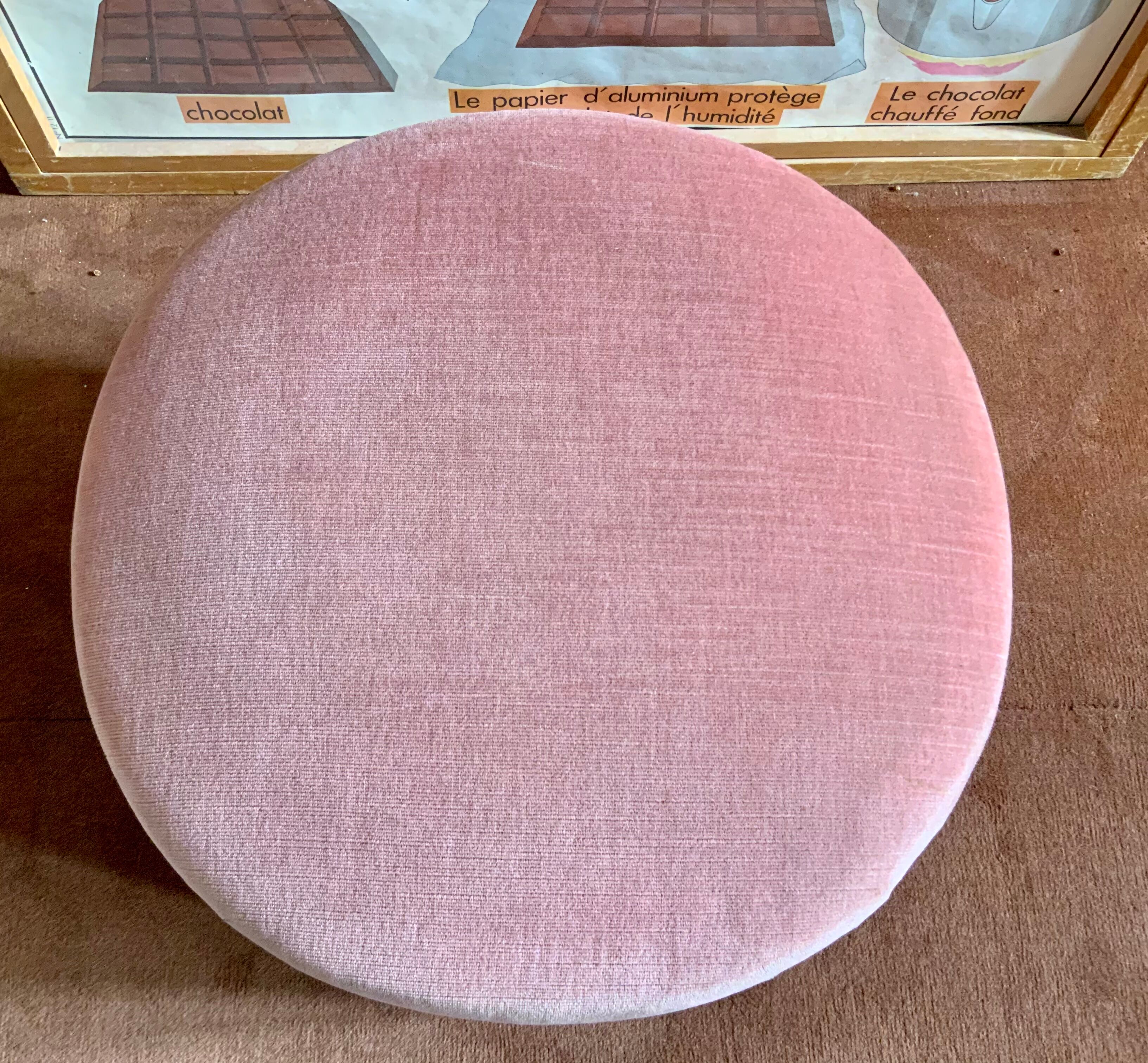 Vintage fringed pouf