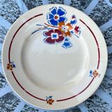 Set of 4 St Amand flat plates