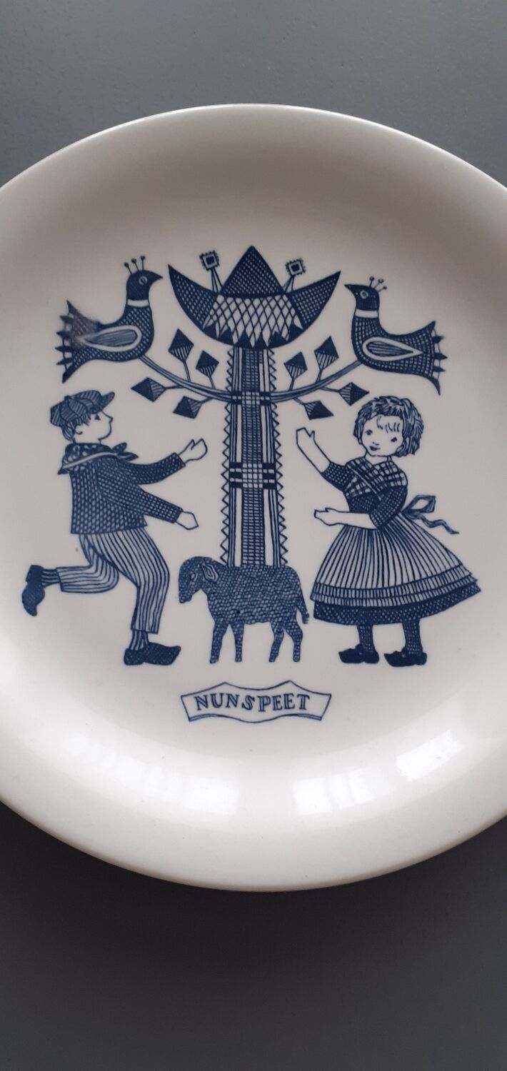 Delft Royal Sphinx Plate