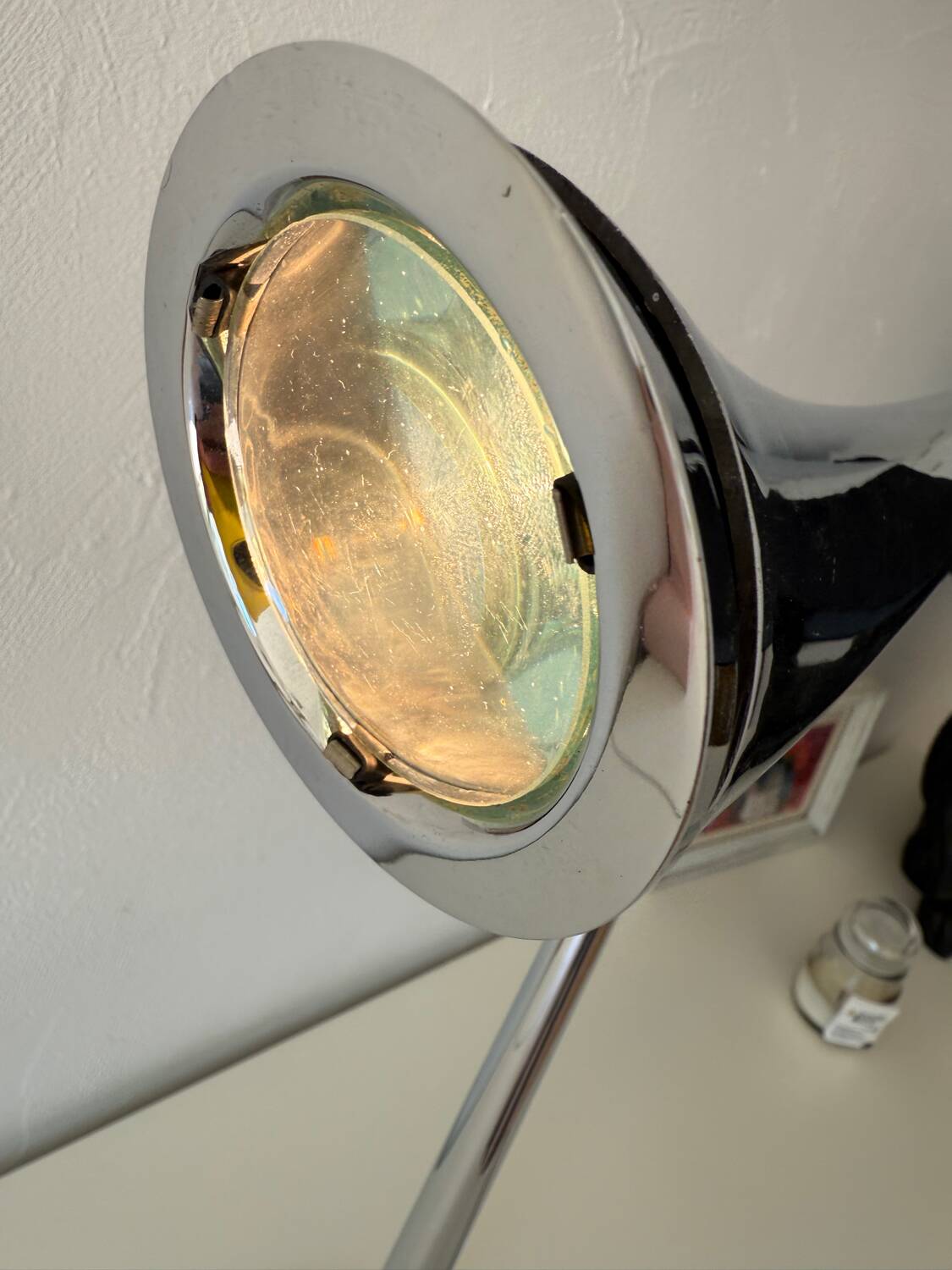 Ara table lamp, designer Philippe Starck, Prod. Flos Italy 1988.