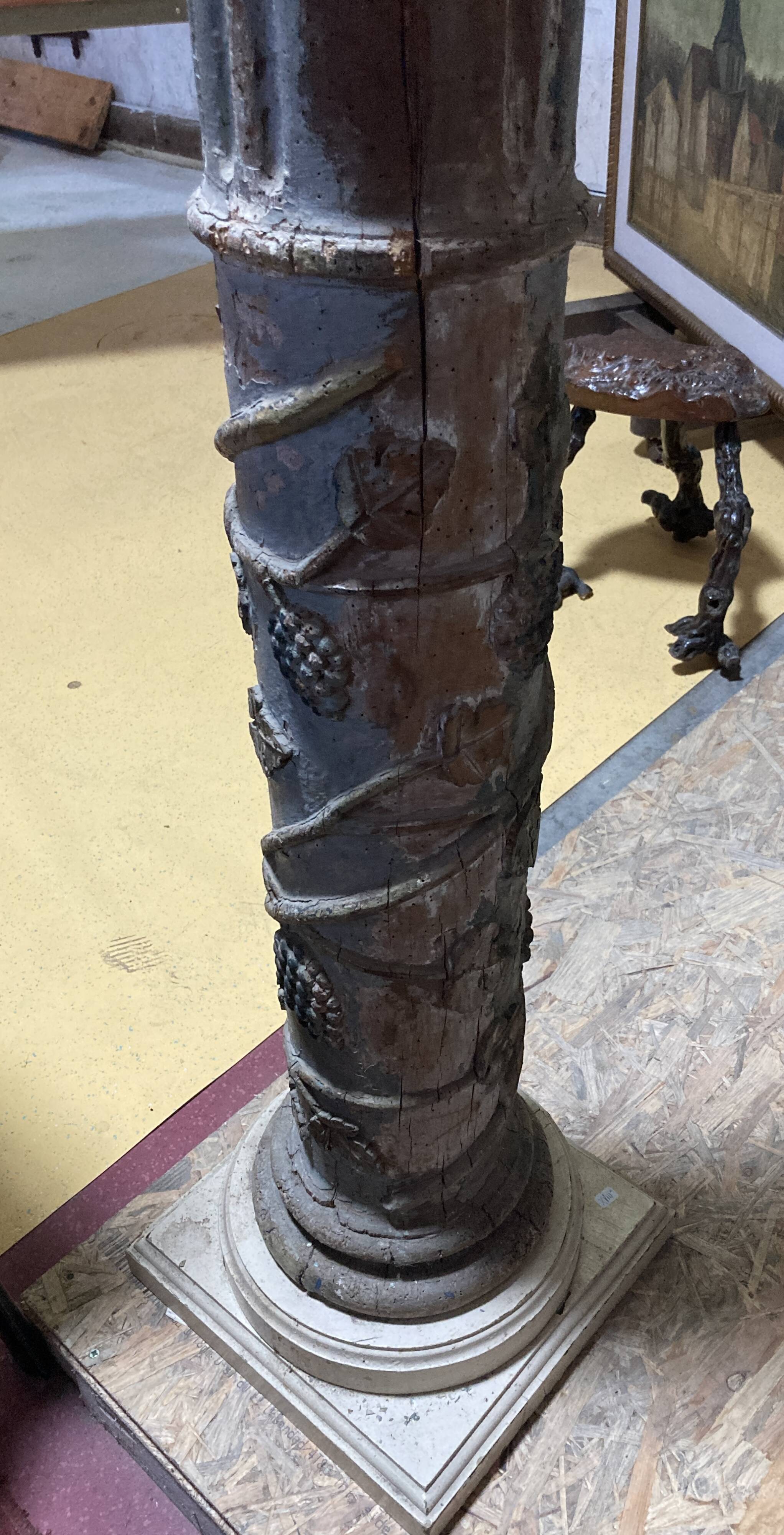 Ancienne Colonne en bois sculpté - XVIIIe