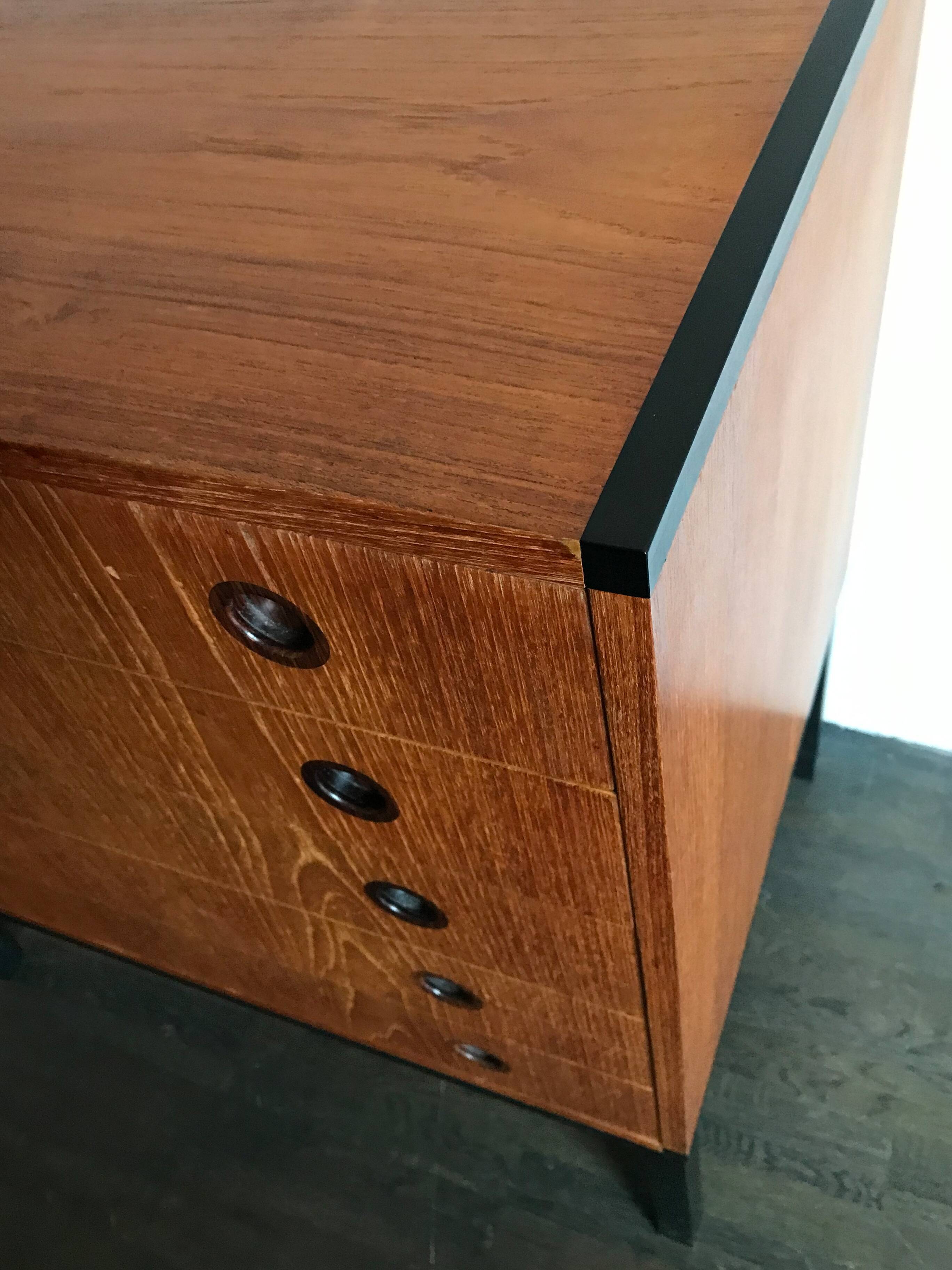 Commode d'Aksel Kjersgaard en teck années 1960
