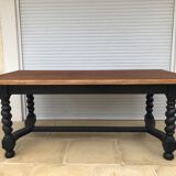 Farm table