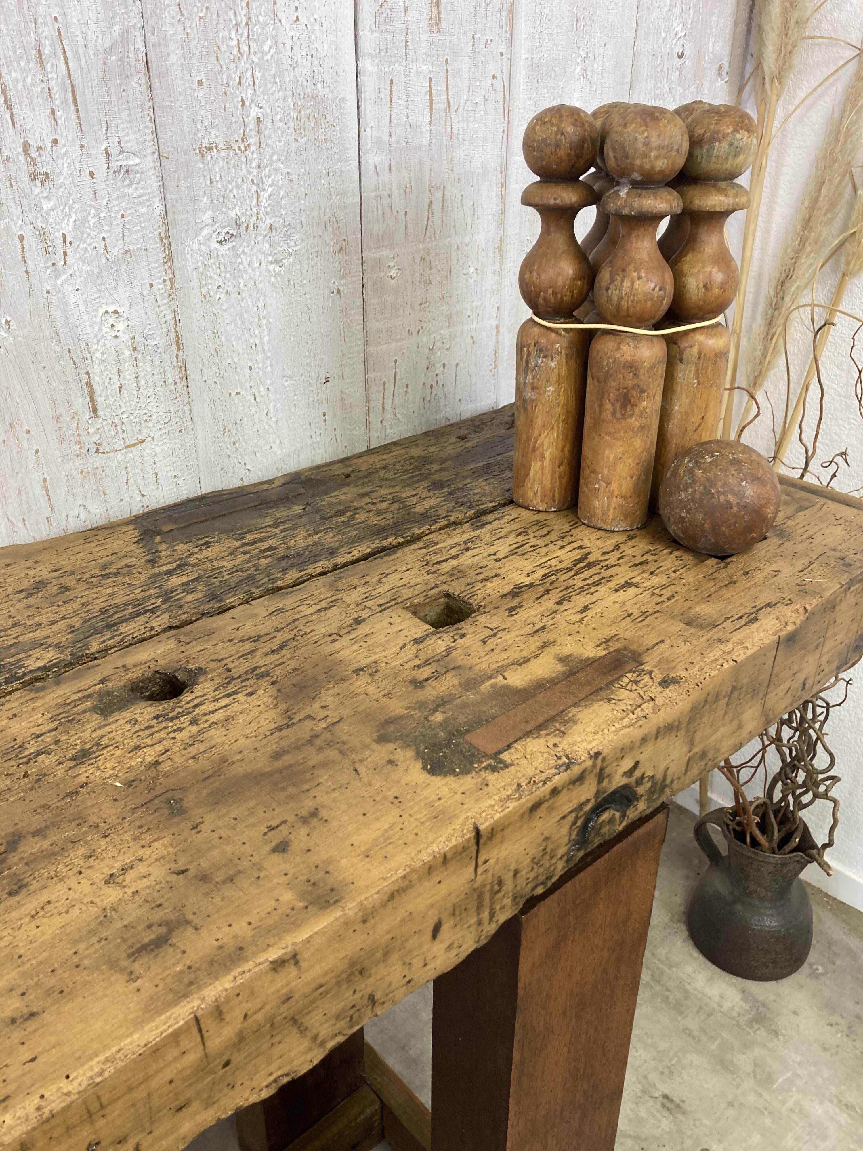 Carpenter's workbench