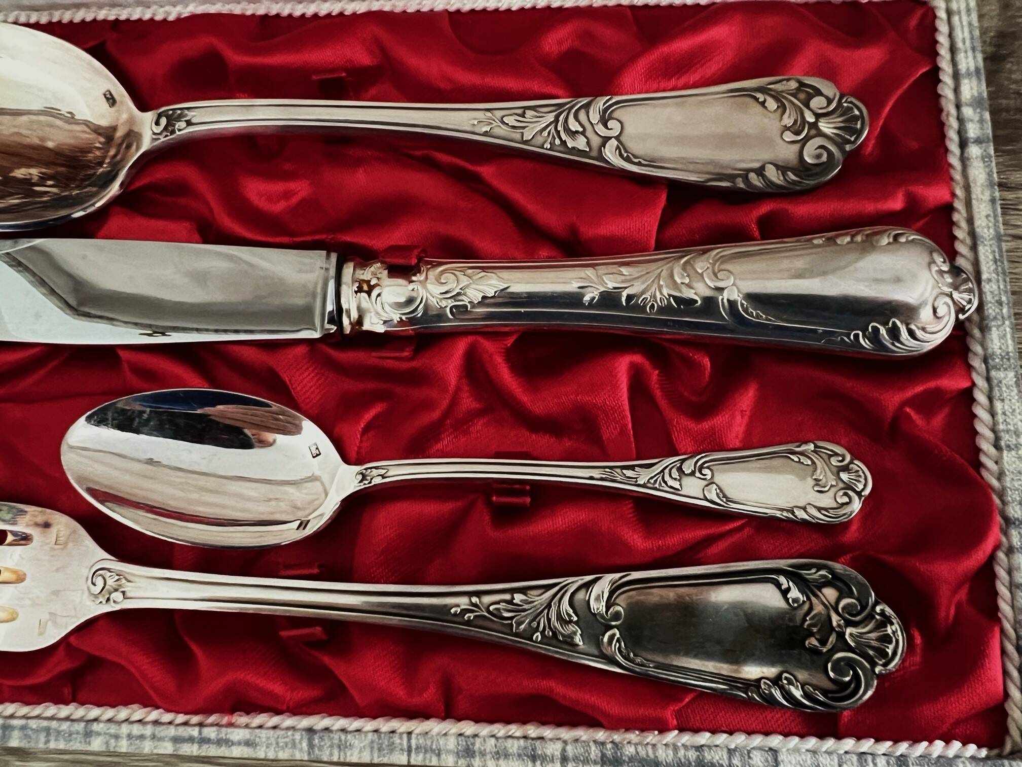 Coffret écrin 4 couverts Cailar Bayard métal argenté poinçons