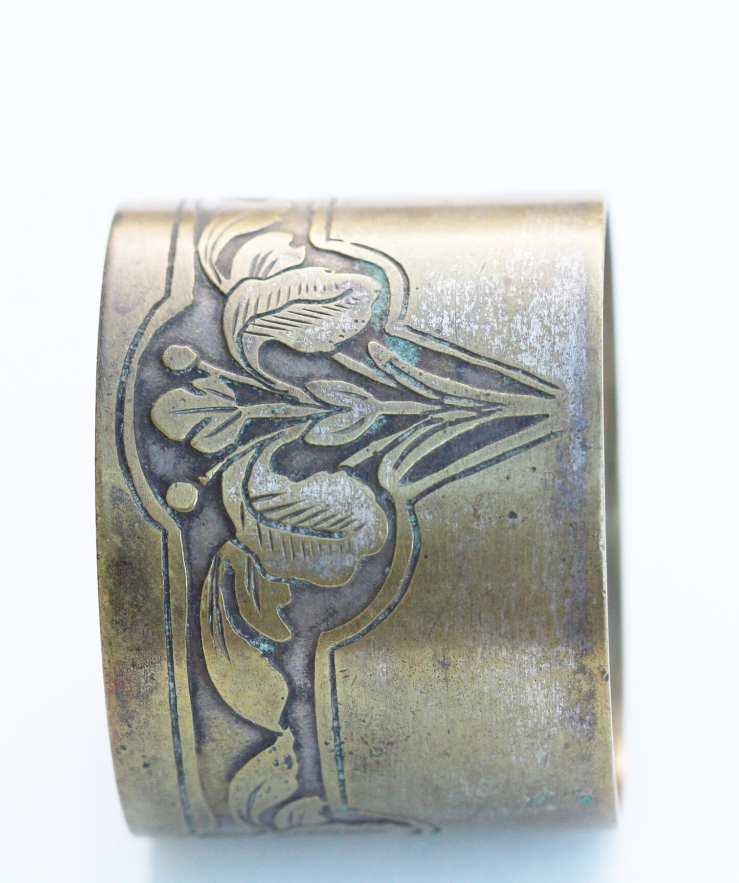 Art Nouveau towel round