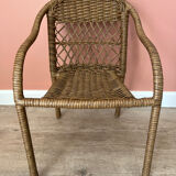 Small children's chair in beige scoubidou.