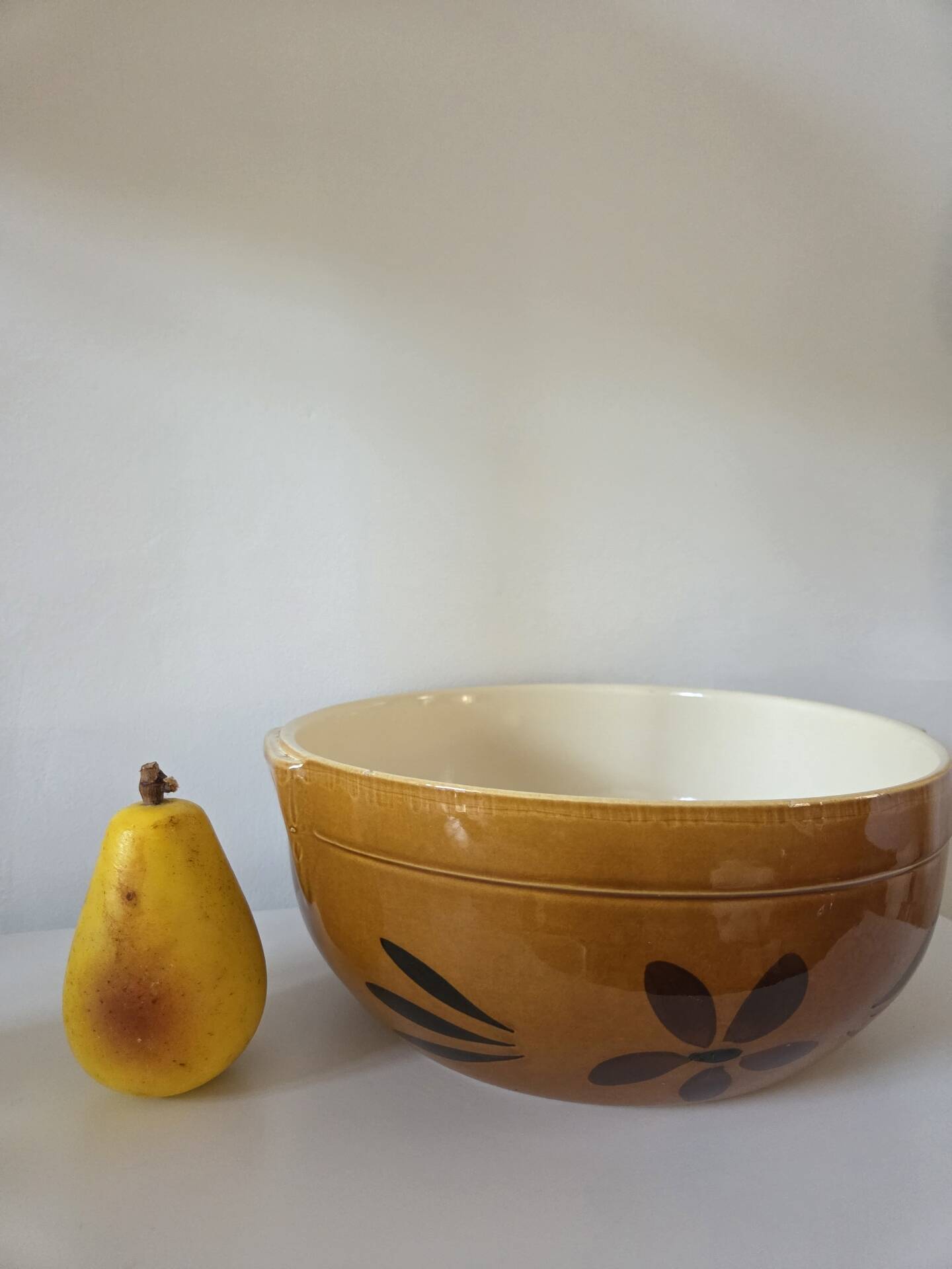 Large terracotta salad bowl
