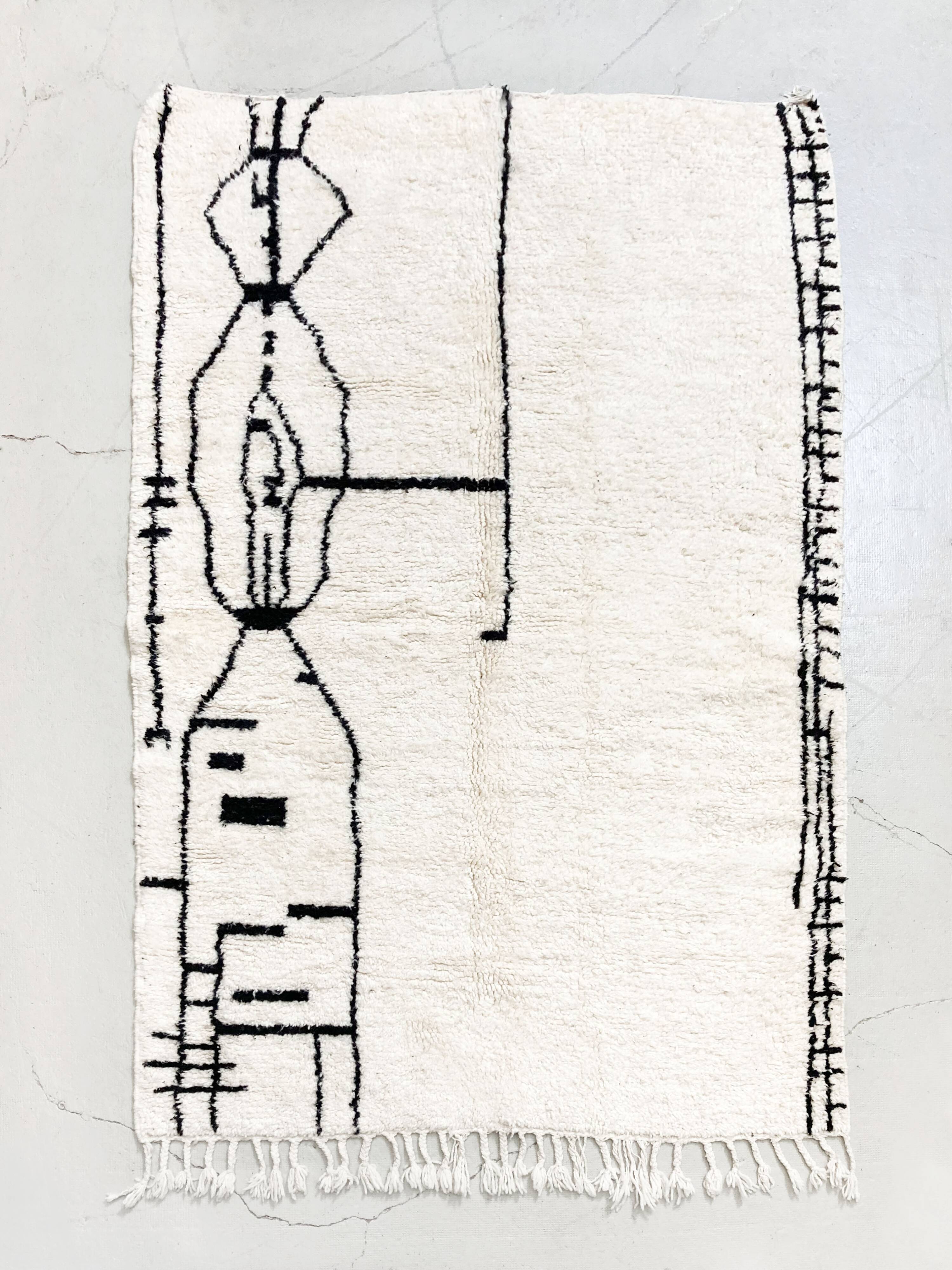 New Beni Ouarain Moroccan Berber rug with black graphic patterns