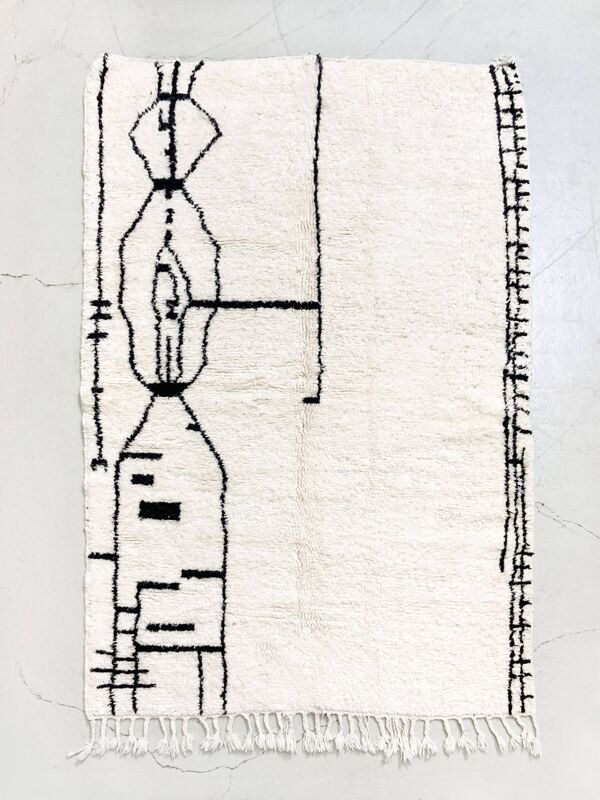 Tapis berbère marocain Beni Ouarain neuf à motifs graphiques noirs