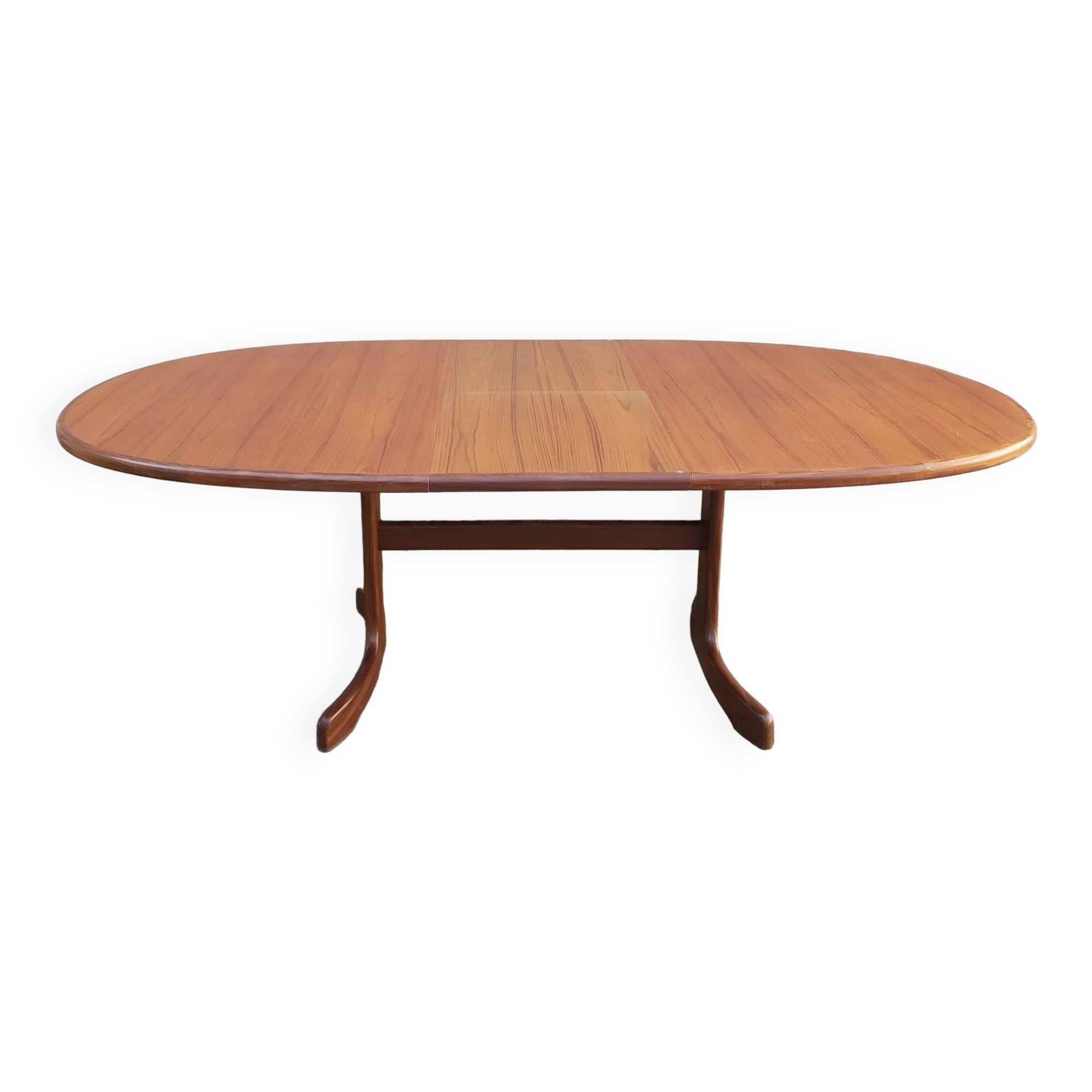 Extendable table, designed by V. Wilkins, G-Plan, Great Britain, 1960s.