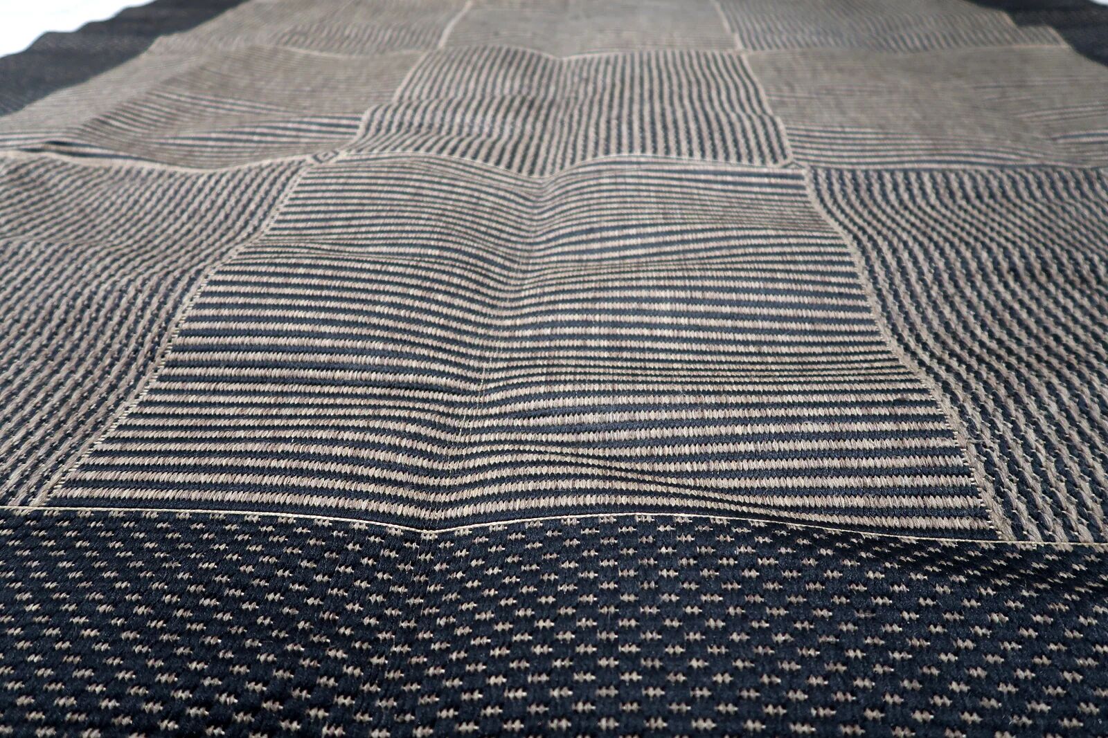 Vintage Belgian modern rug 200cm x 281cm 1980s - 1C1217