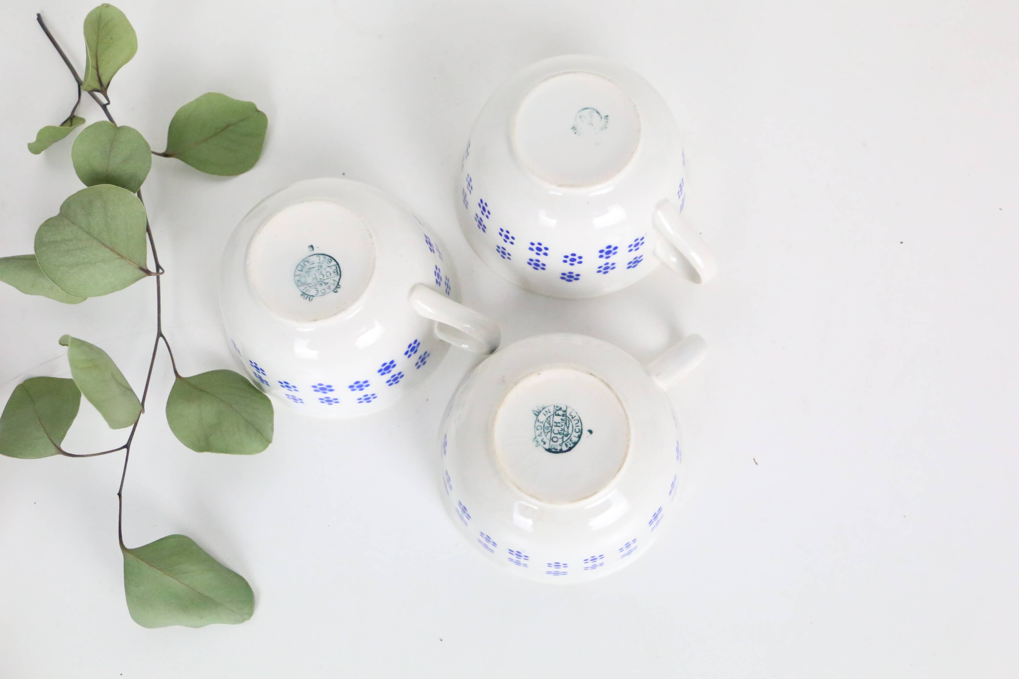 Set of 3 chocolate cups, beige and blue, Boch La Louvière, vintage