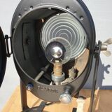 Black Cremer projector with wooden handle and pursuit