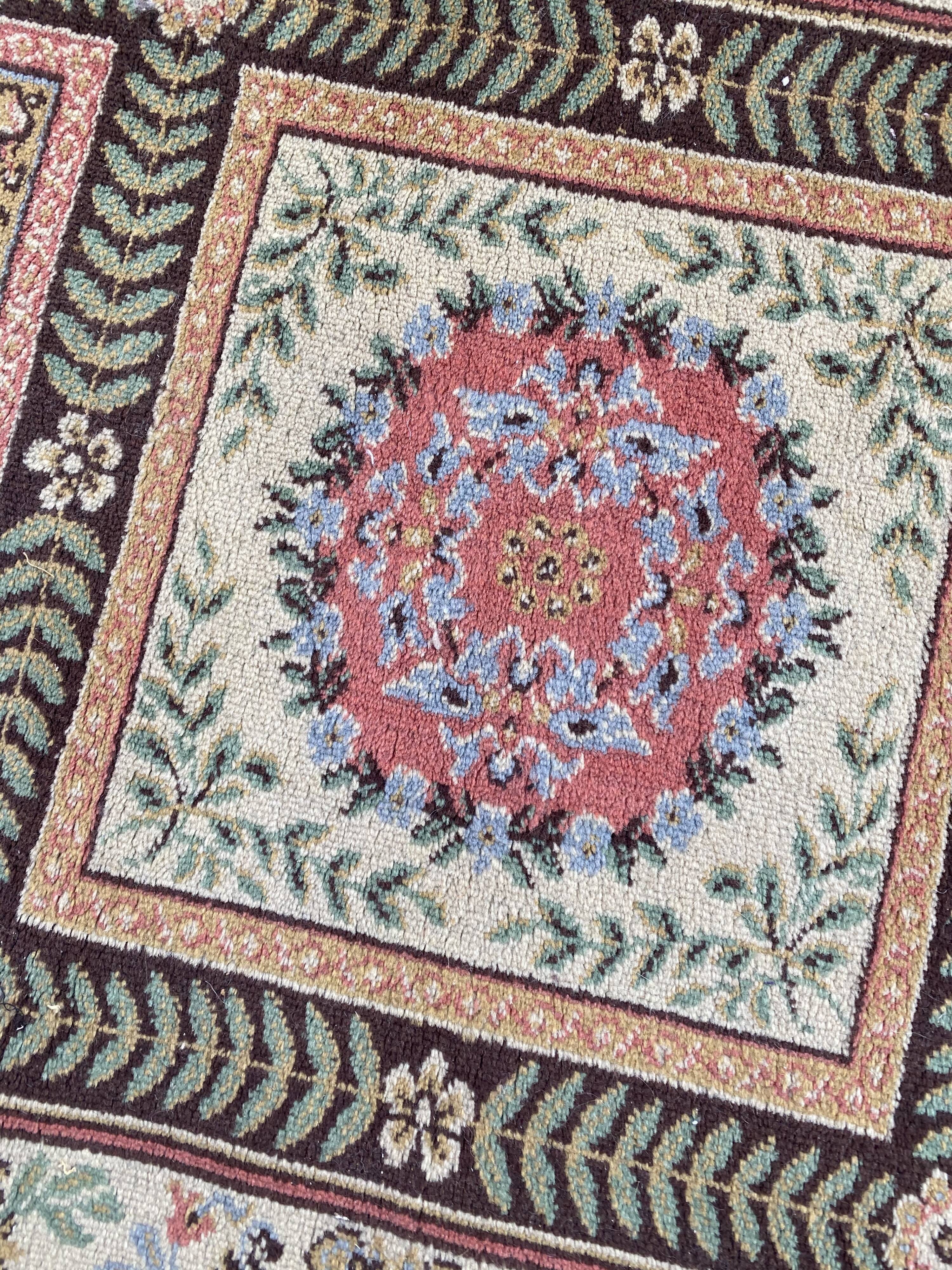 Soapy or aubusson style carpet 70x140 cm
