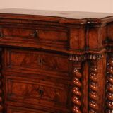 Italian Renaissance oratory in walnut and burl walnut - 17th century