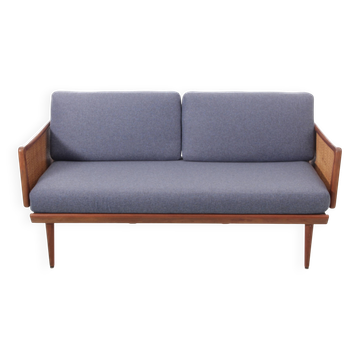 Scandinavian convertible bench model FD 451