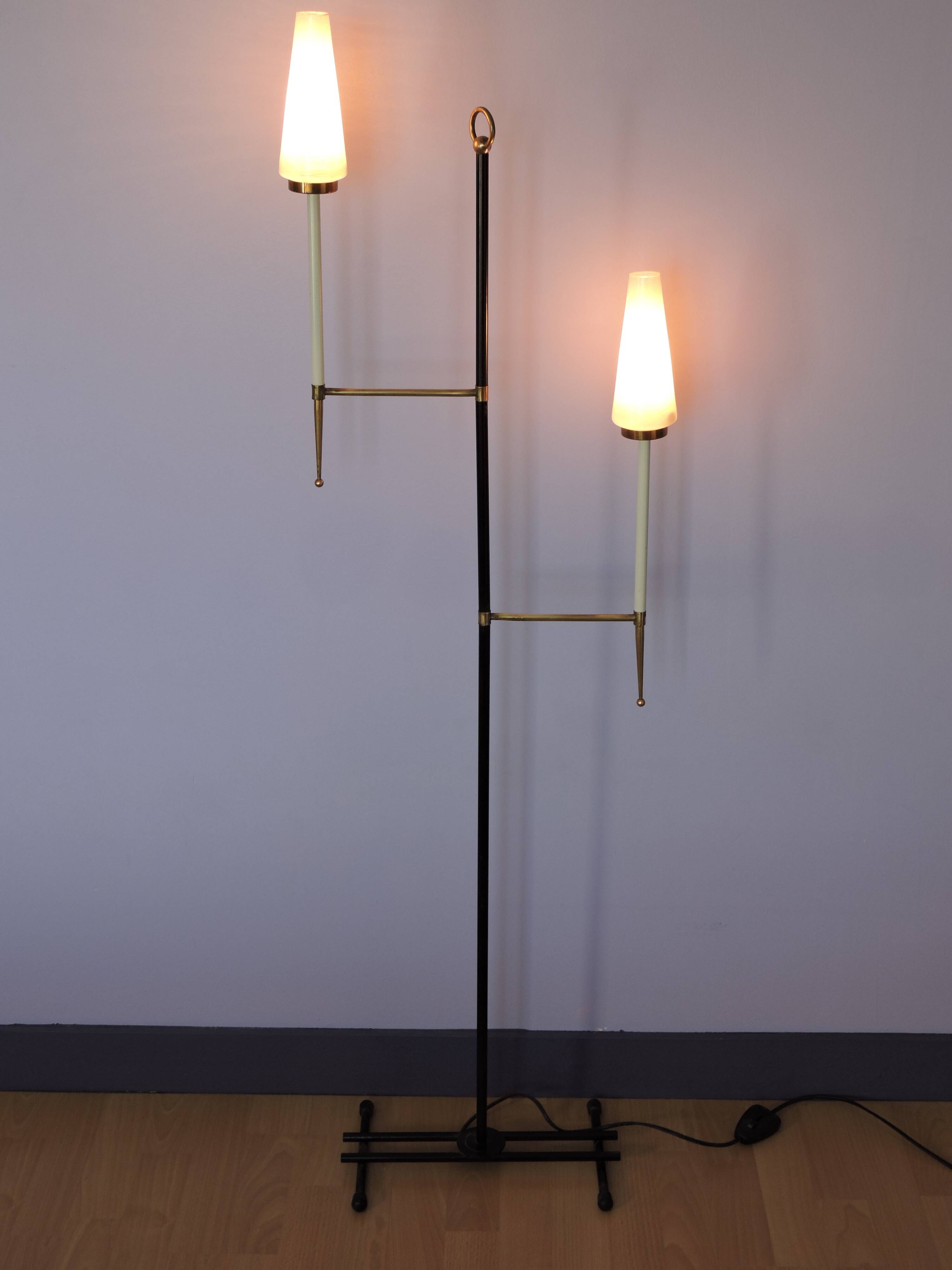 Minimalist arlus floor lamp