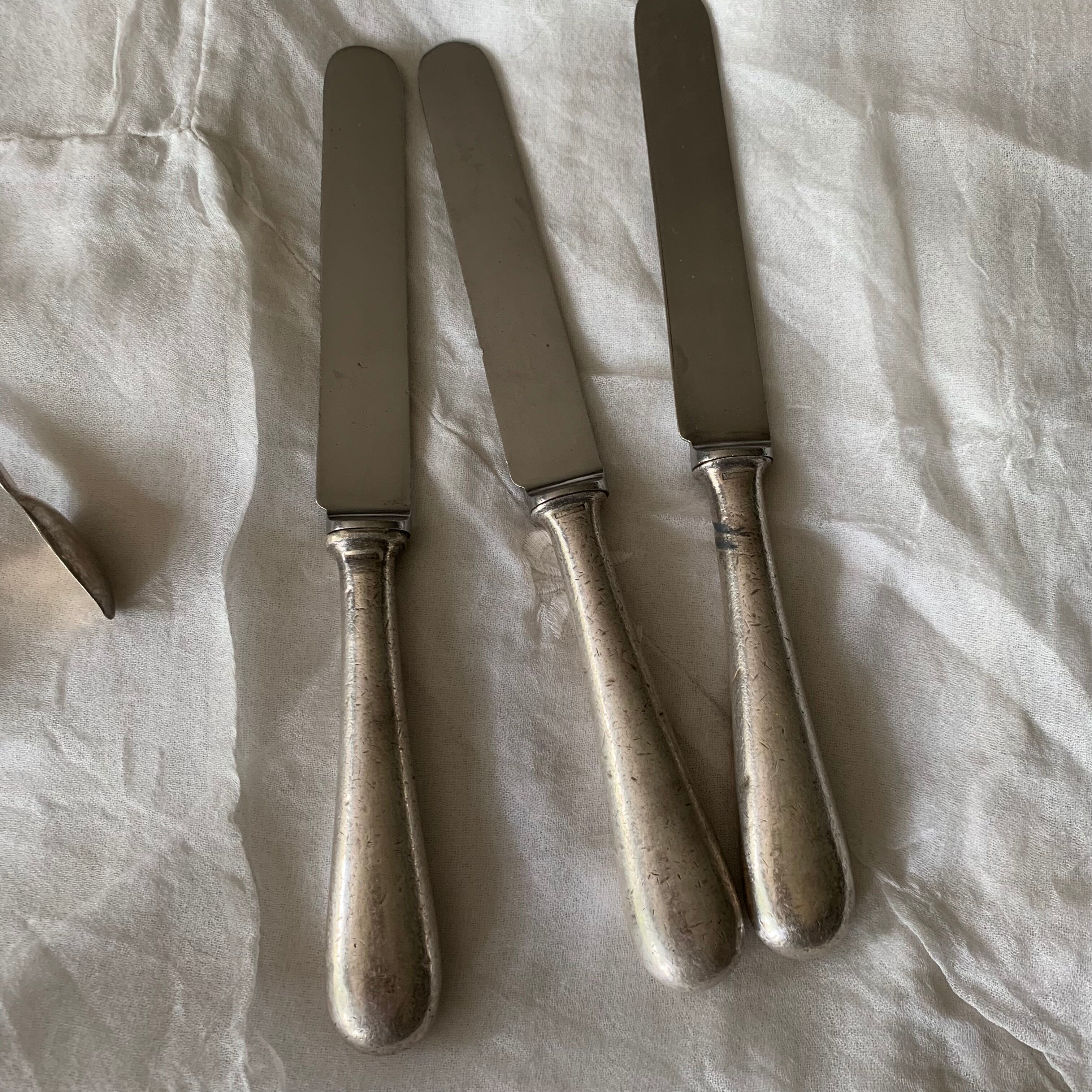 Silver metal cutlery lot