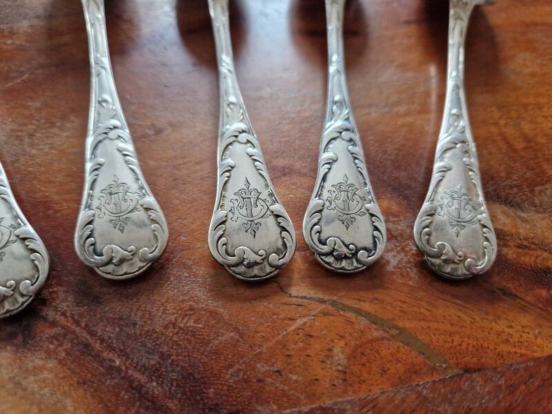 Christofle - 6 small silver-plated coffee spoons model Chrysanthèmes