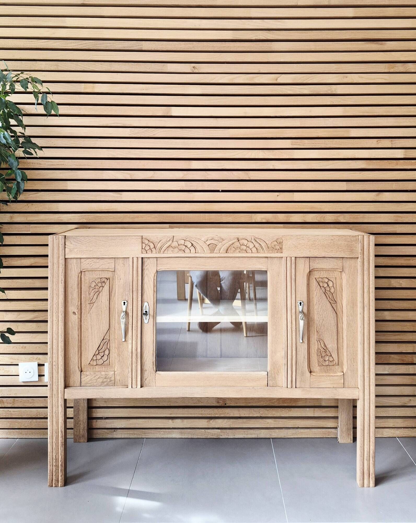 Enfilade / Art Deco display cabinet
