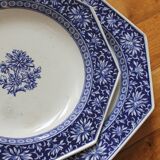 2 semi-deep octagonal plates English ironstone "Chrysanthemum" Minton