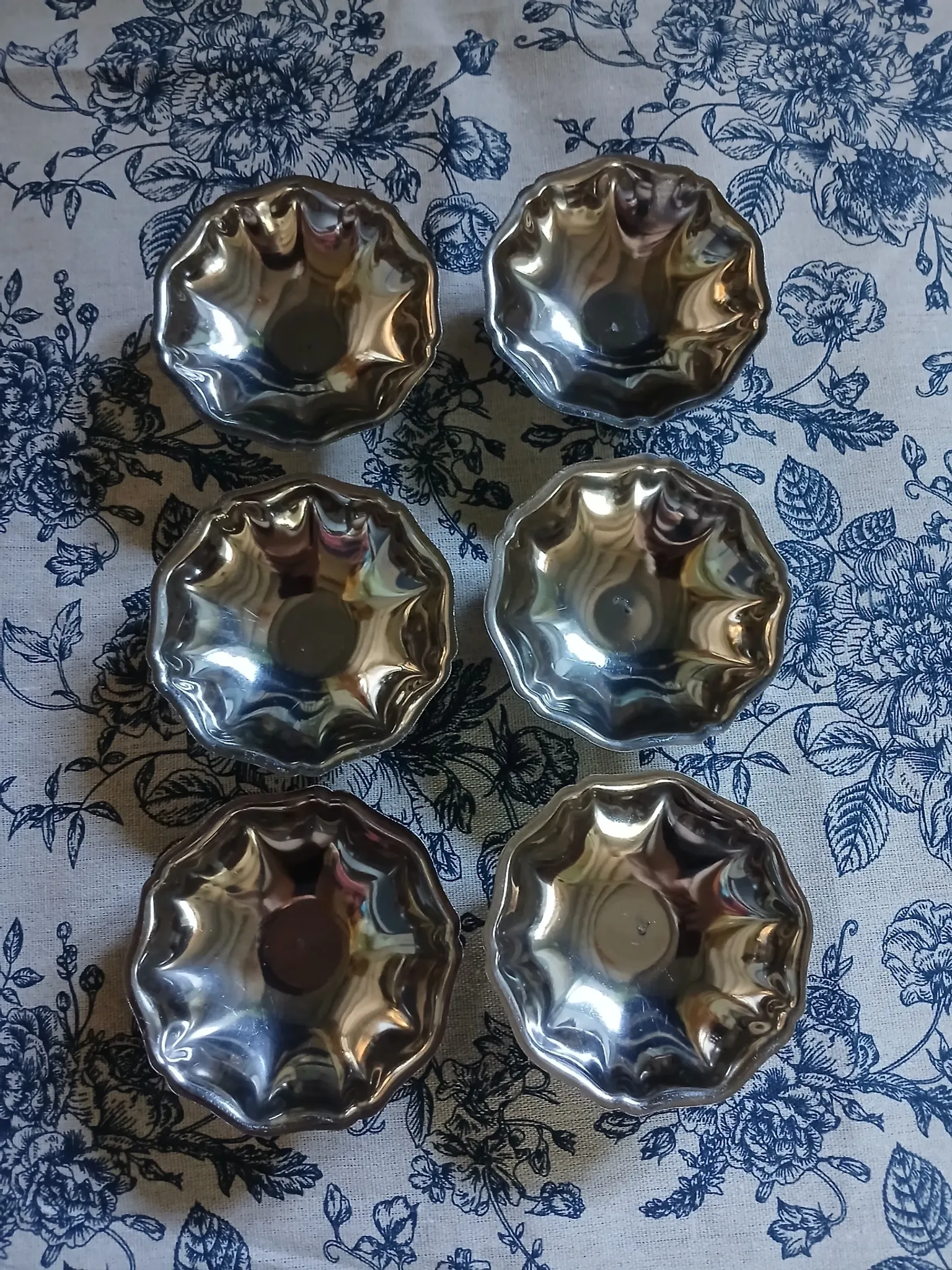 6 antique metal ice cream cups