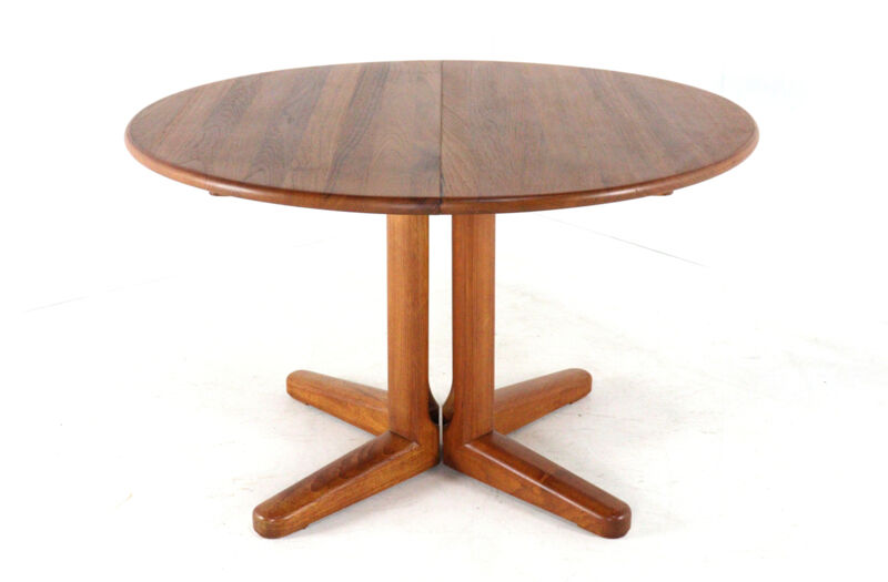 Danish round 2x extendable dining table 'Sindal' - teak