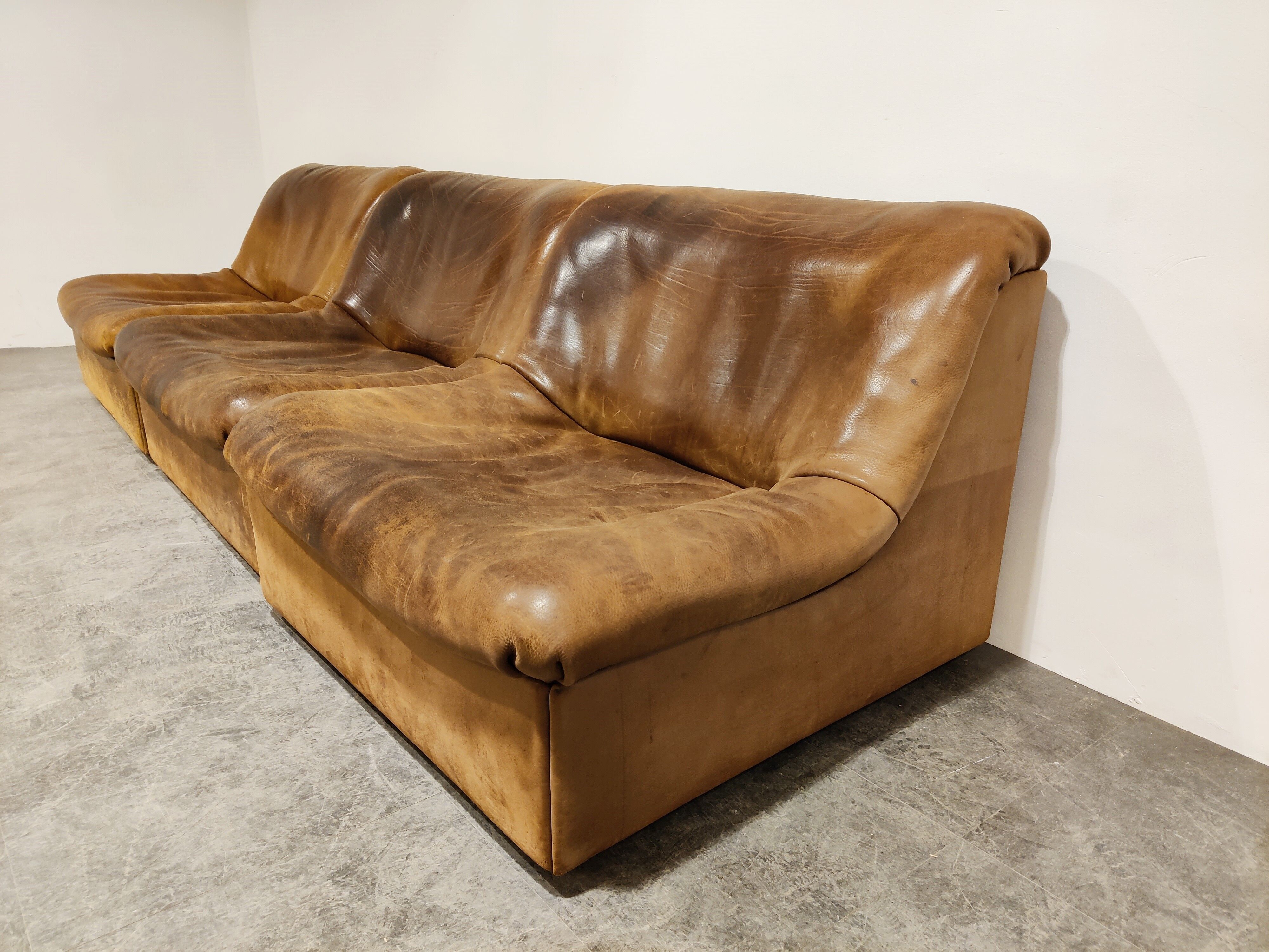 Vintage leather DS46 modular three piece sofa by De Sede, 1970s