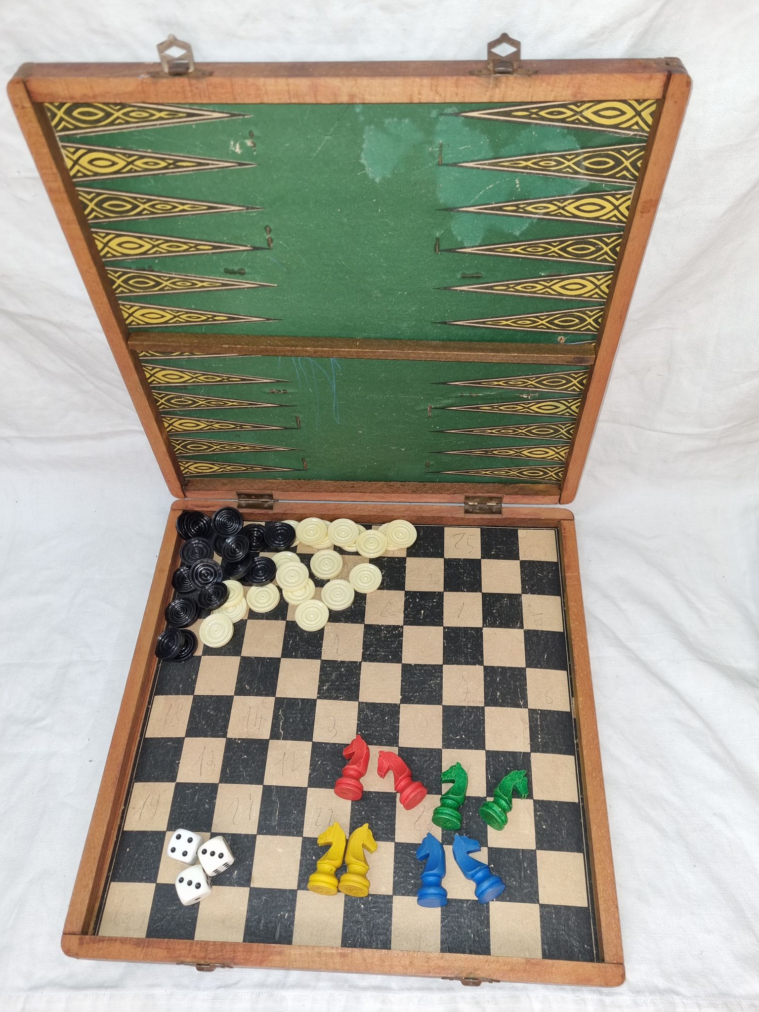1970 Goose Games, Checkers, Horses