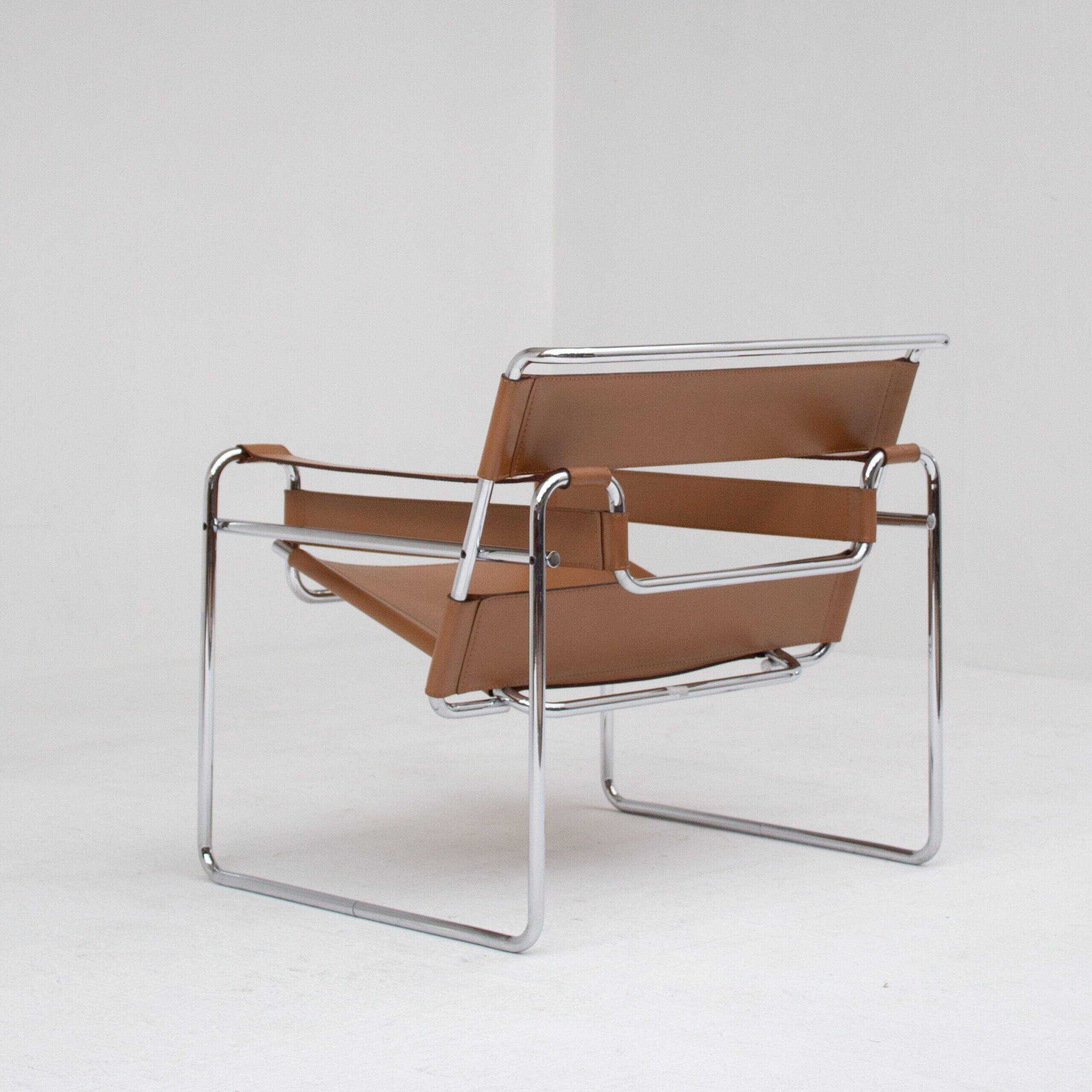 Fauteuil Wassily de Marcel Breuer en cuir cognac