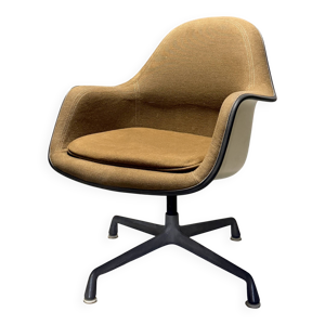 Fauteuil «Loose Cushion - charles ray