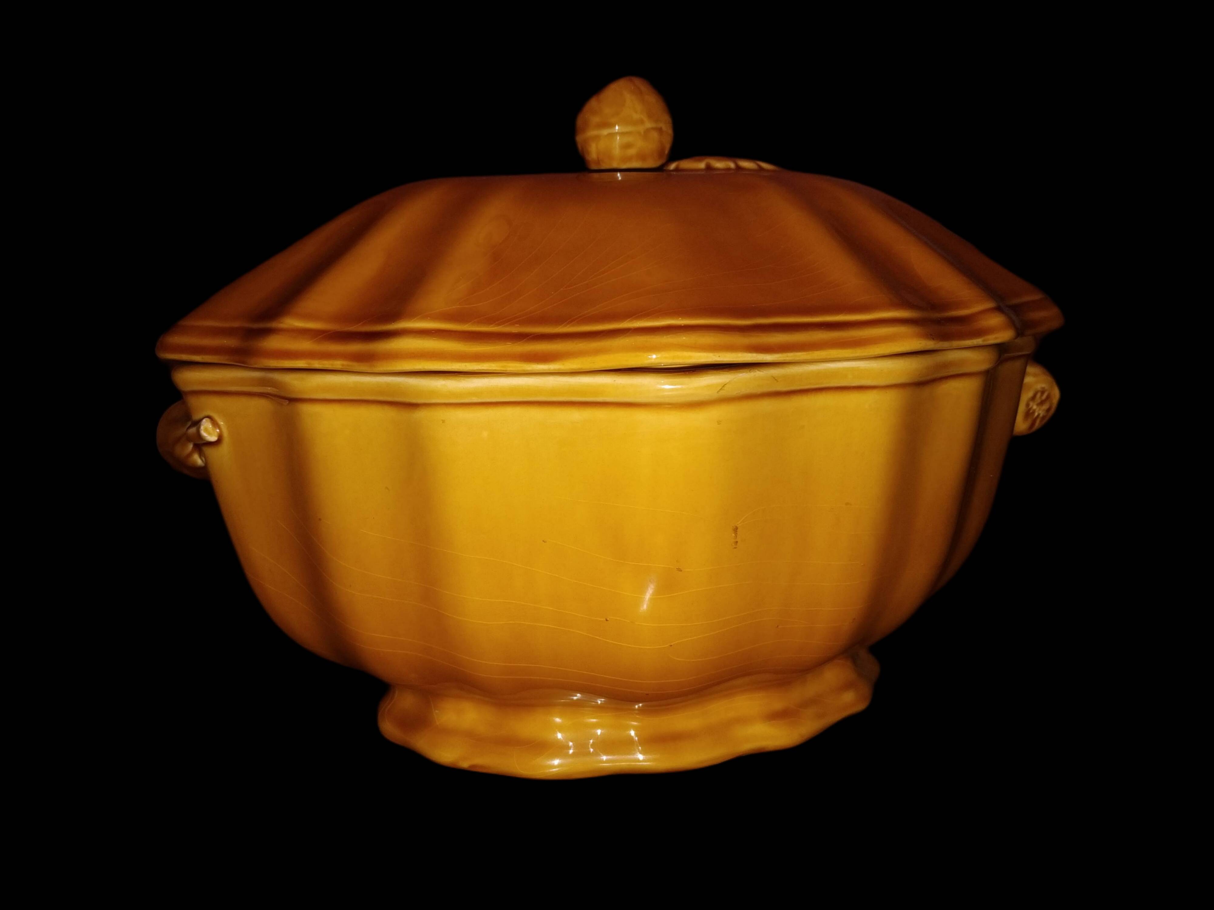 Covered vegetable dish Proceram Art Faience Provence ochre – 1970s Rare