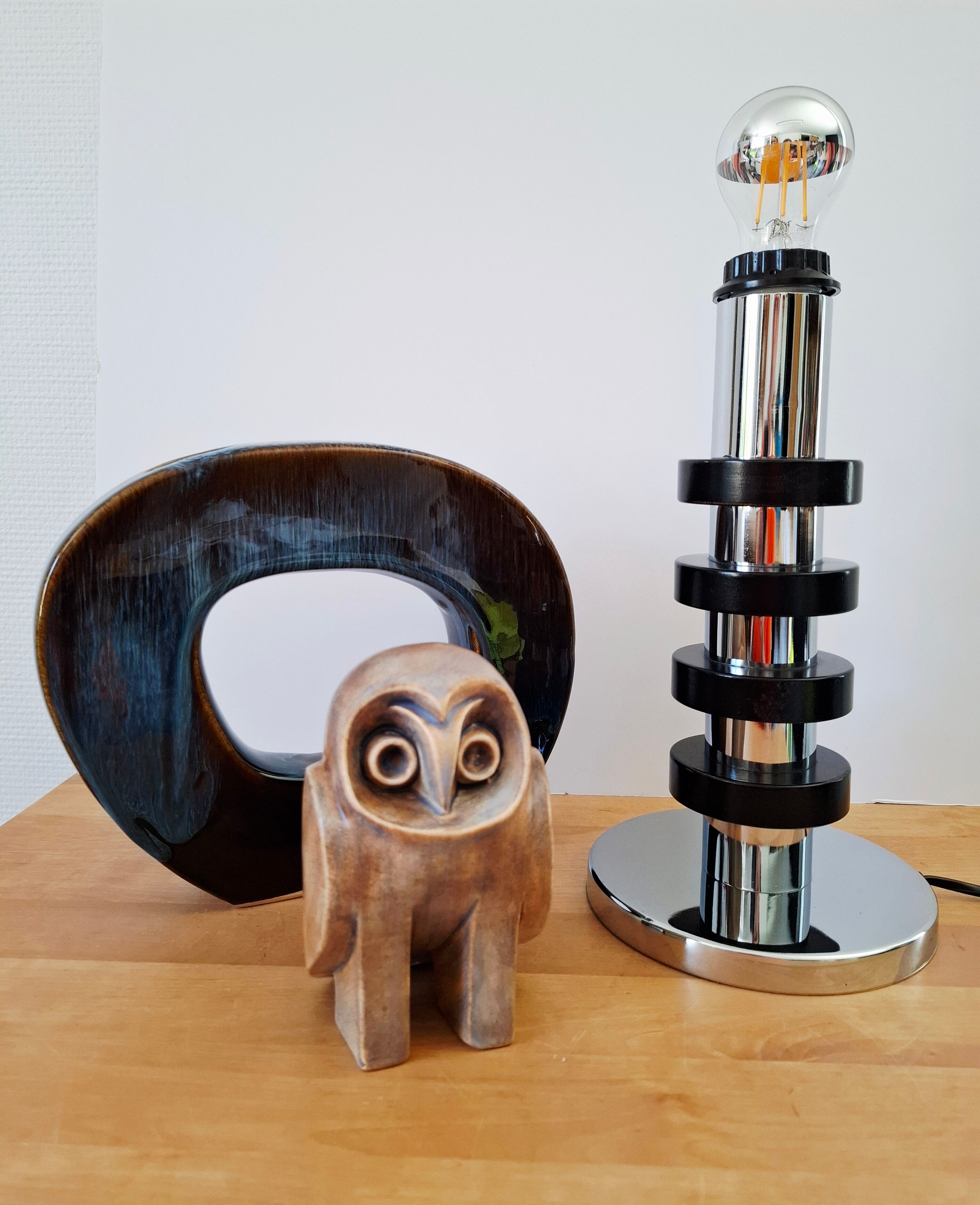 Chrome metal and wood lamp base from the 70s.