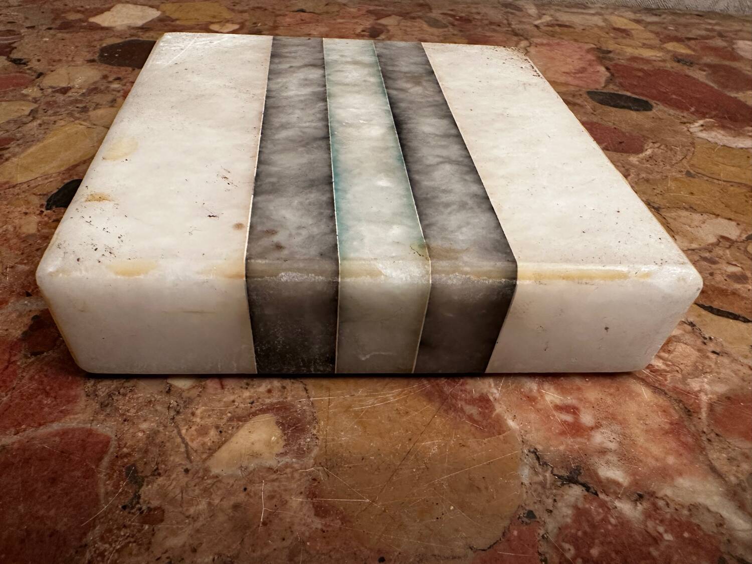 Art Deco ashtray/trinket tray in tricolor marble